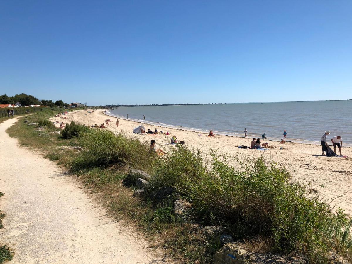 Le Rendez Vous Des Vacances Фура Экстерьер фото